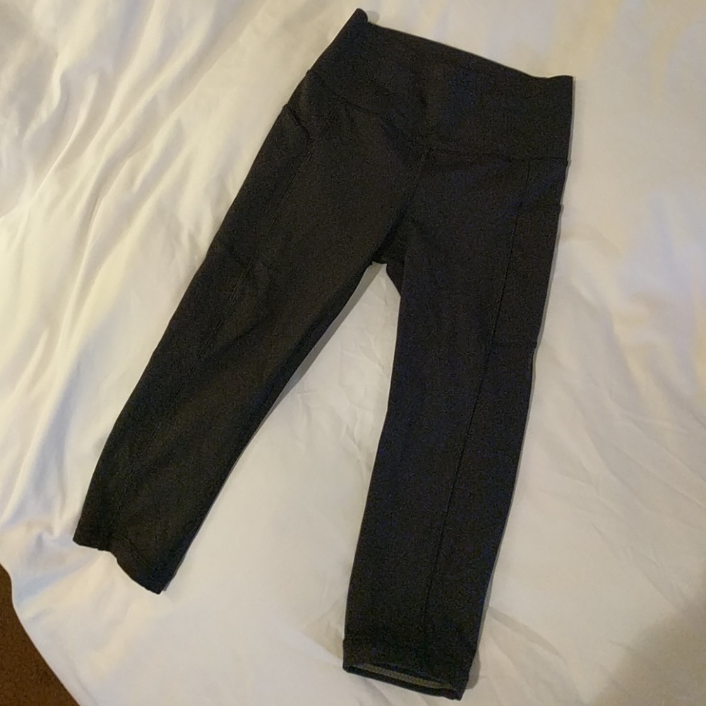 Lululemon crop pants